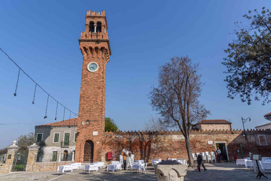 Italia - Venecia 302 - isla de Murano - Torre del Reloj.jpg